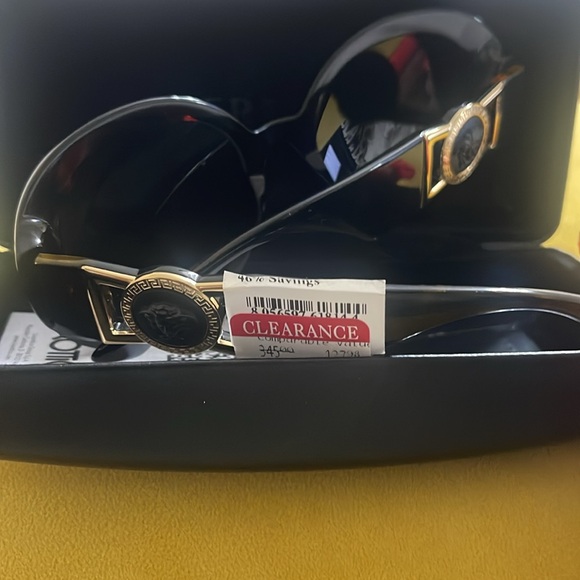 Authentic Versace sunglasses - Picture 7 of 7